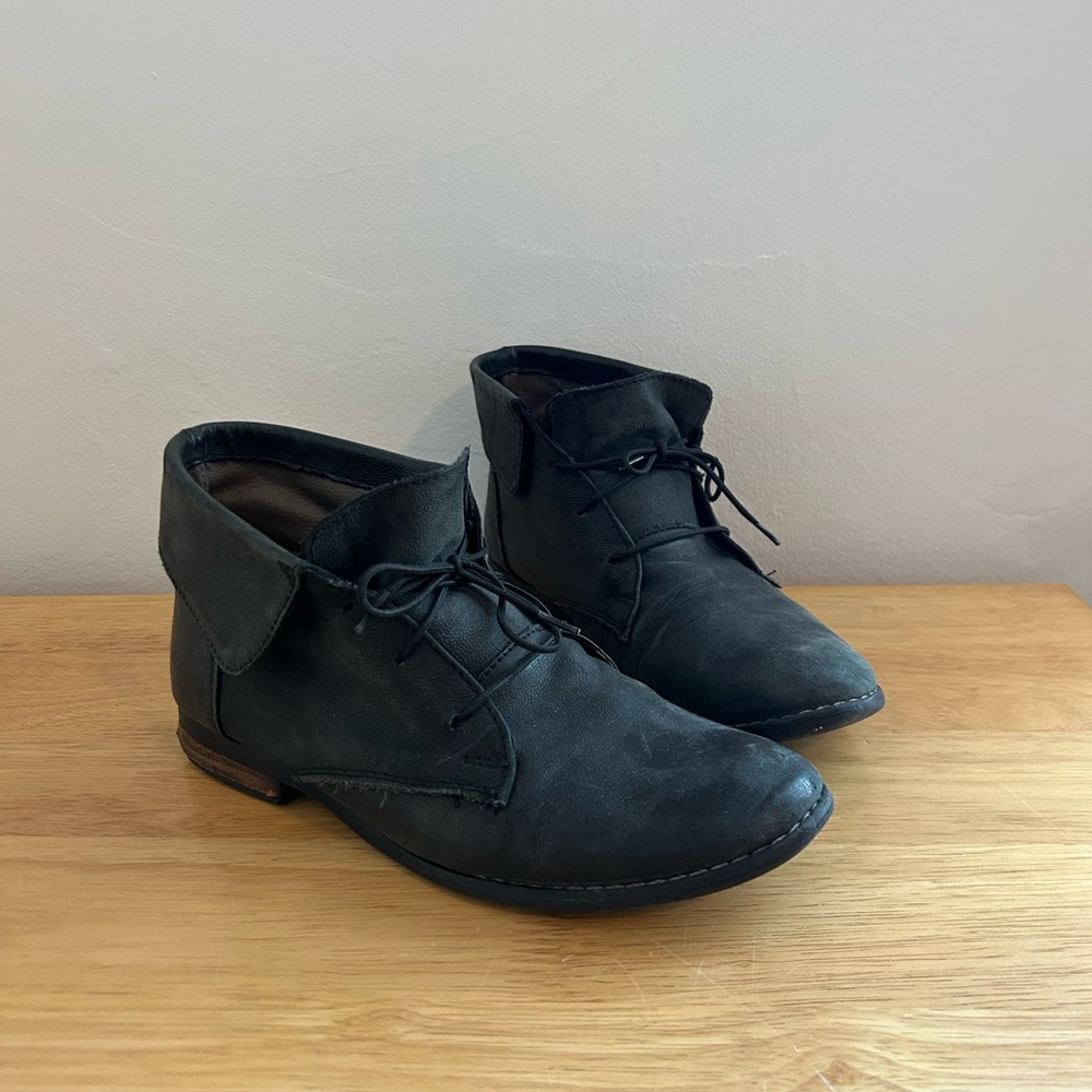 Steve Madden Black Leather Ankle Boots